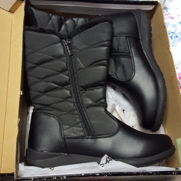 NIB womens Totes black waterproof boots - Picture 4 of 11